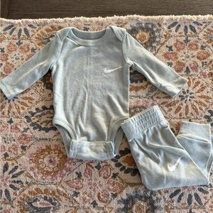 Newborn Nike set